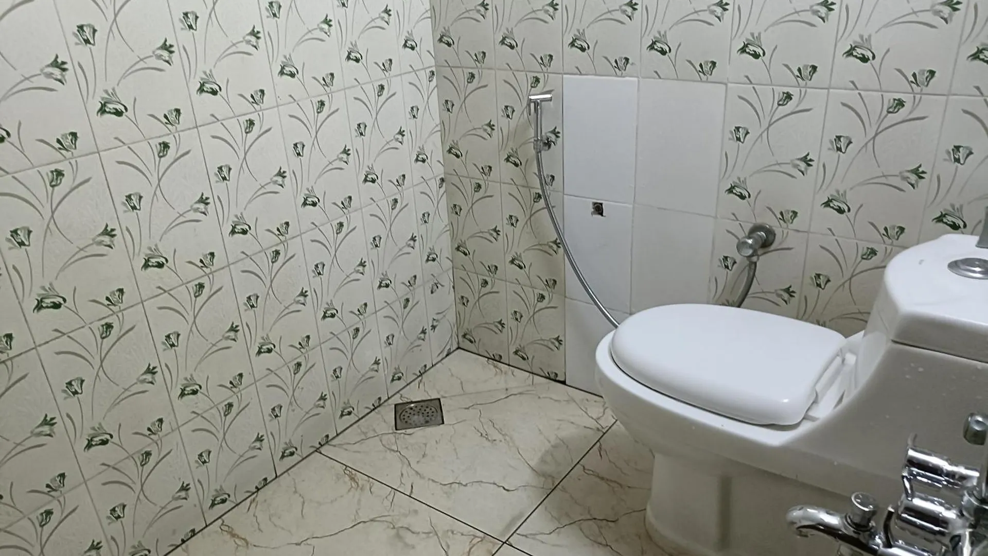 Sanvilla 2 Bhk, Vytila Kochi 0*,